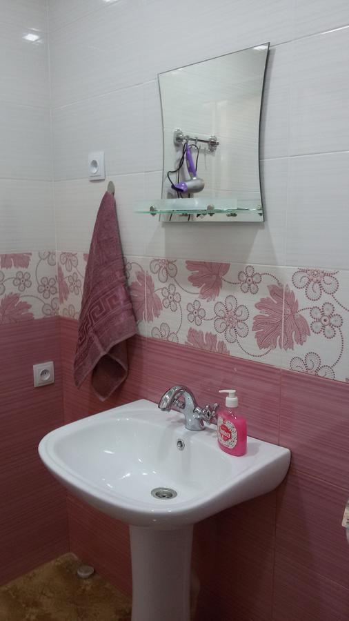 Natali Apartment ティビリシ エクステリア 写真